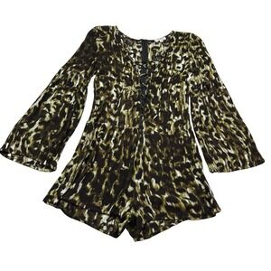 Umgee Romper Shorts Womens Small Animal Leopard Lace‎ Up Front Boho Casual Chic